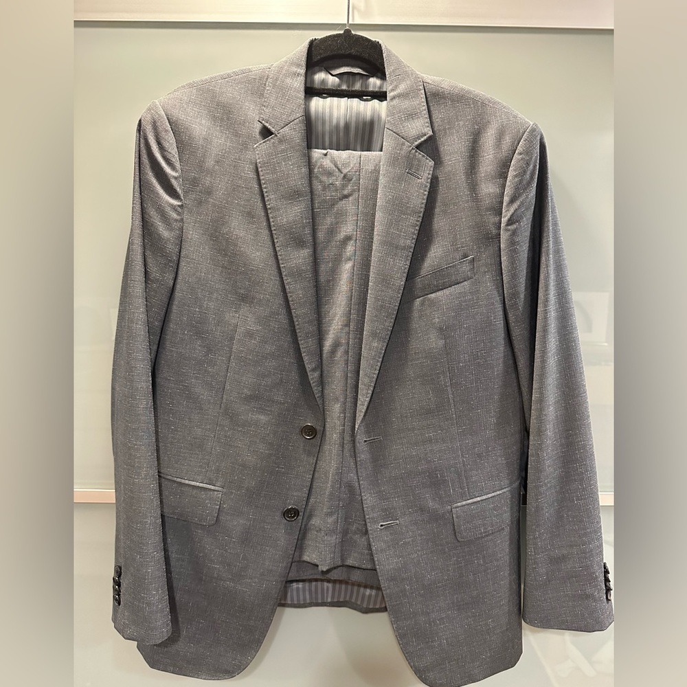 Banana Republic Slim Fit “Marzotto” Wool Suit 40r, 34/33 pants